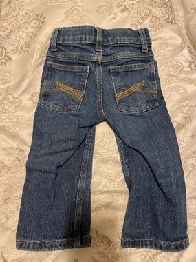 Jeans Cowboy Wrangler, Toddler boy size 2t
Excellent condition